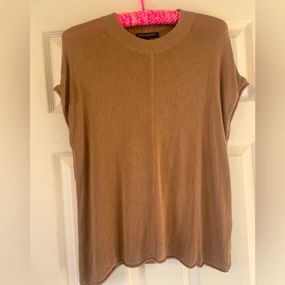 Lightweight fine knit Banana Republic sweater